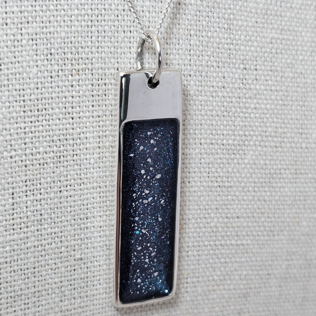 The Legacy Bar' Memorial Pendant image 1