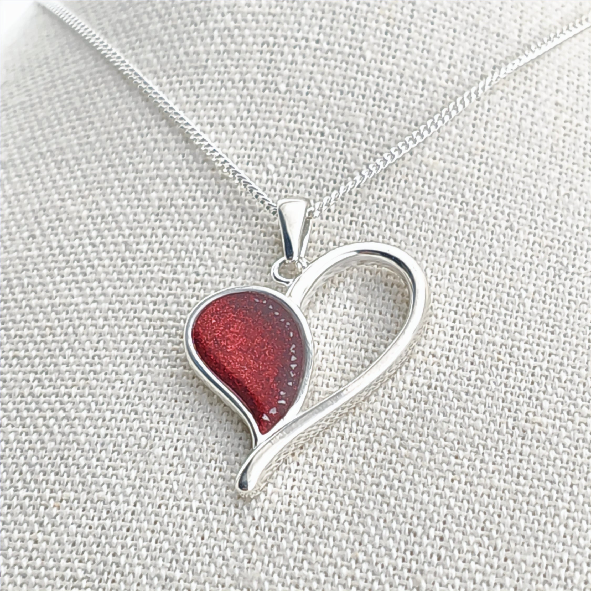 The Evera' Memorial Pendant image 0