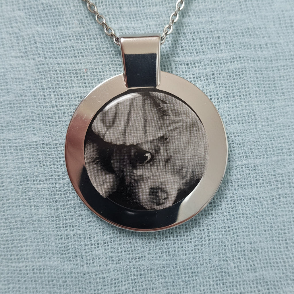 Circle of Love'  Engraved Keyring