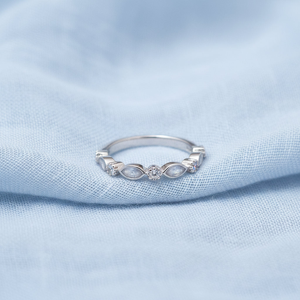 Eterna Embrace Eternity' Sterling Silver Memorial Ring .