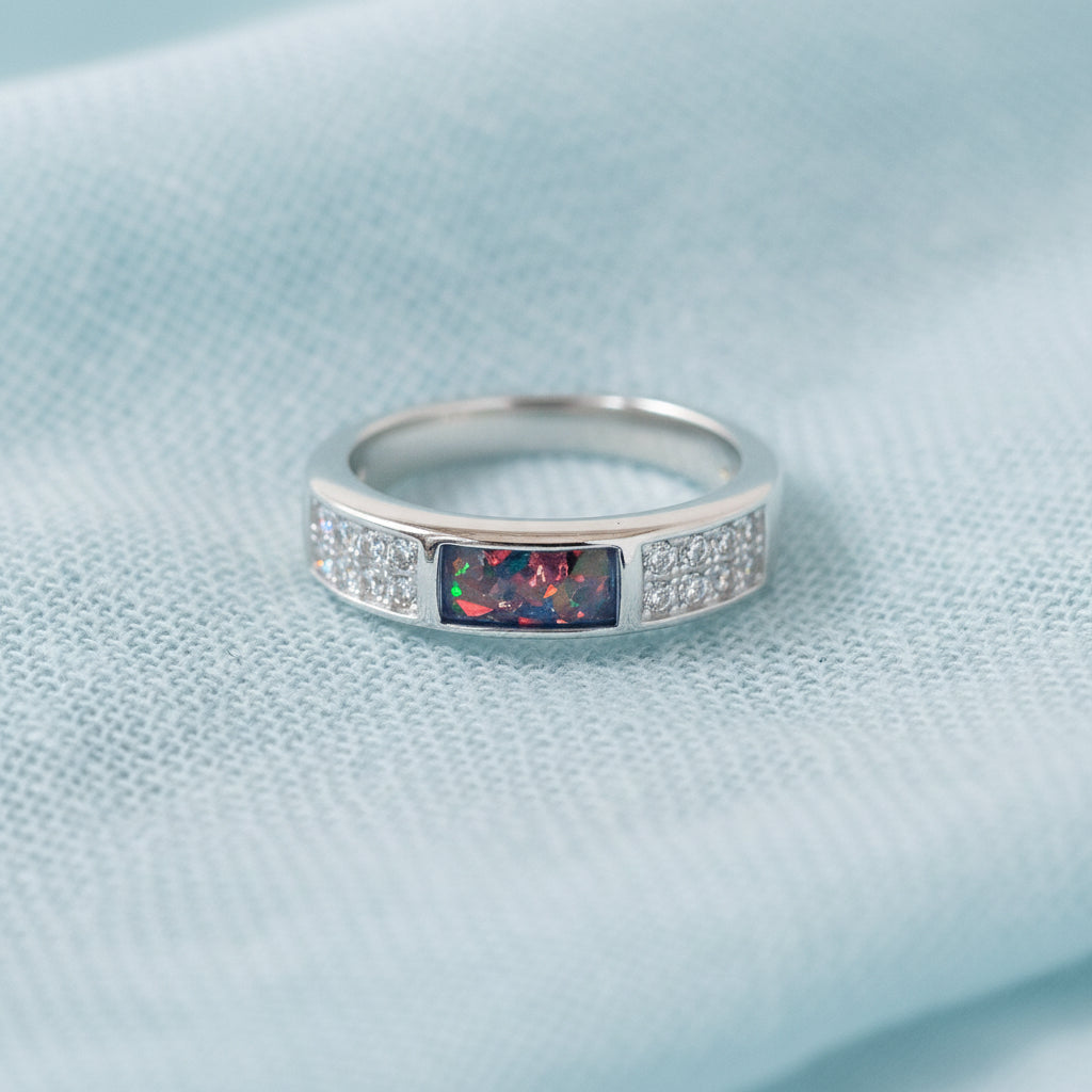Everline' Sterling Silver  Diamante Memorial Channel Ring