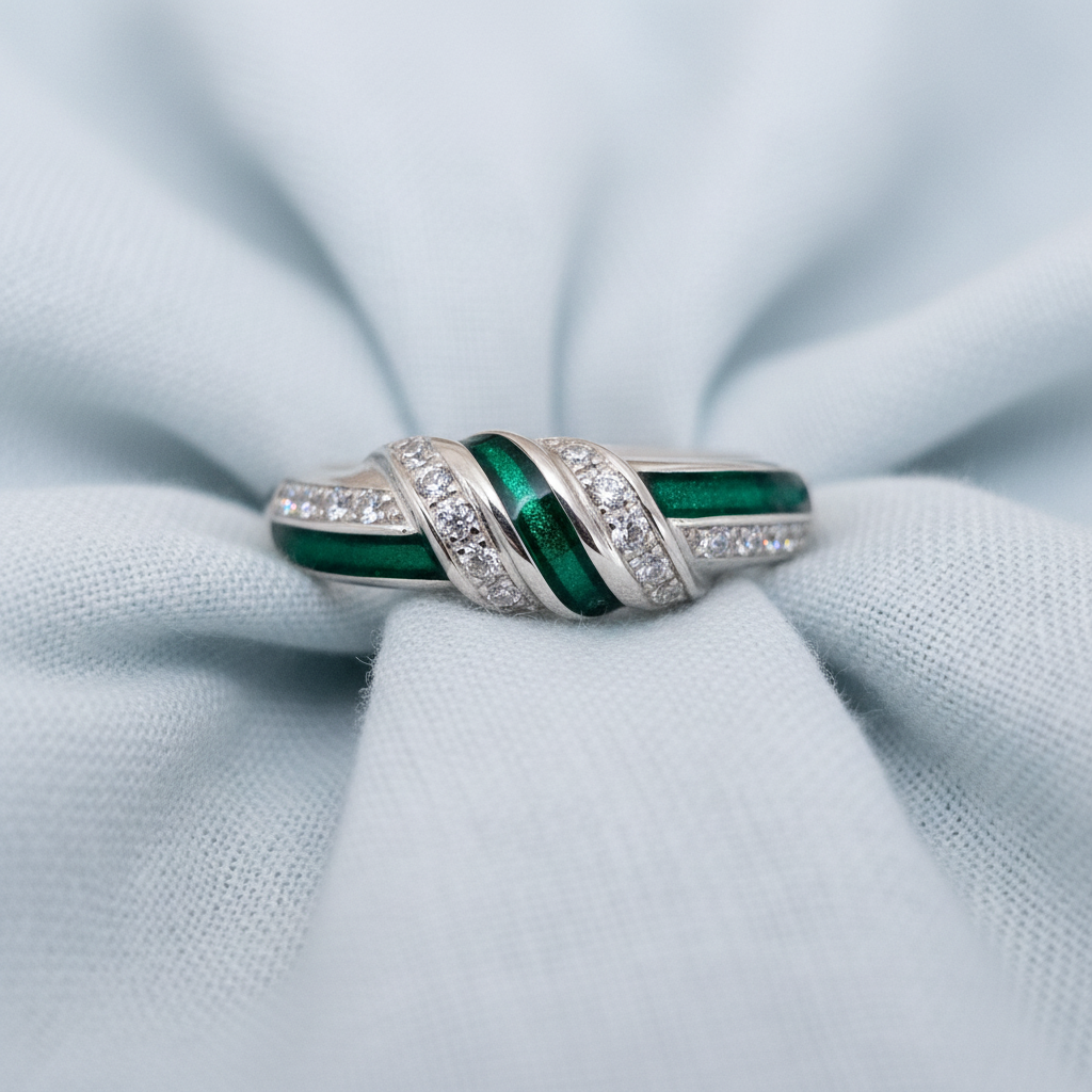 Forever Entwined' Diamanté Sterling Silver Memorial Ring.