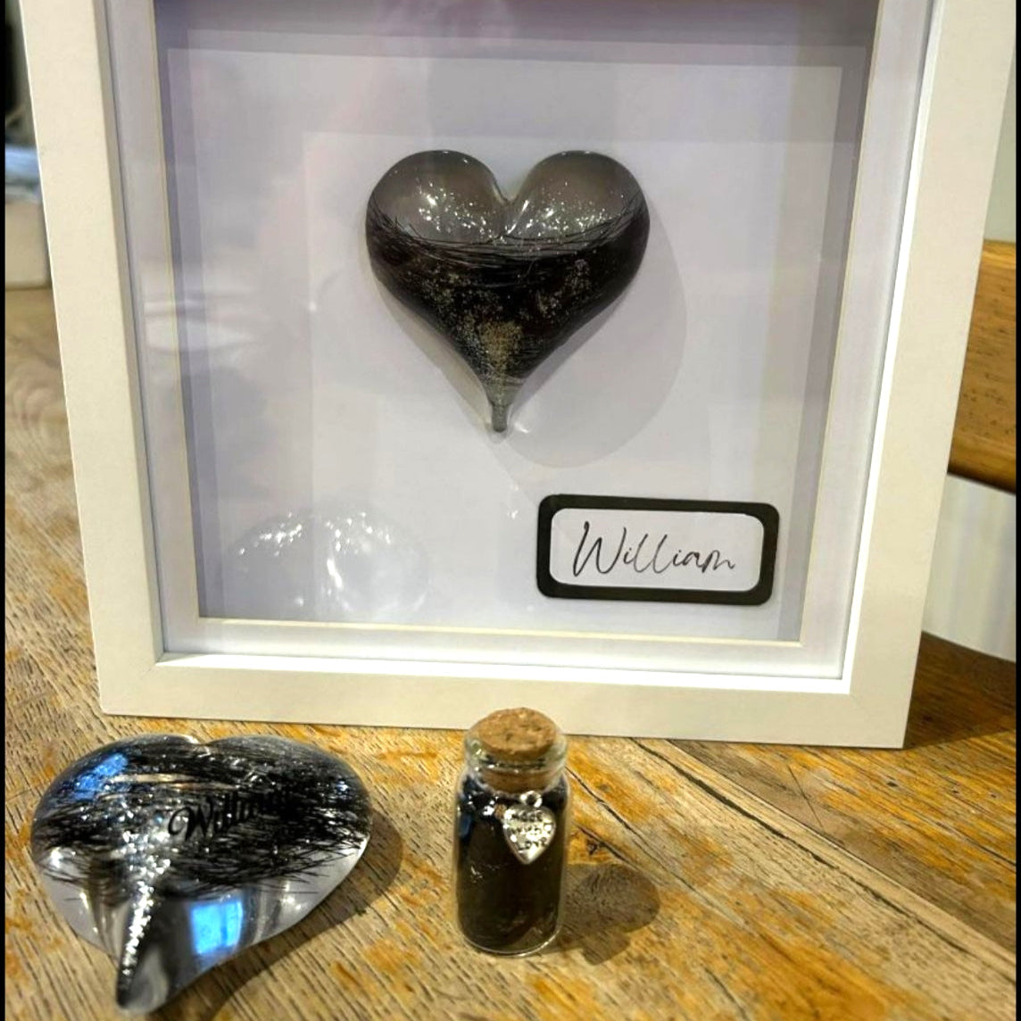 Graceful' Remembrance Horse hair Keepsake Frame