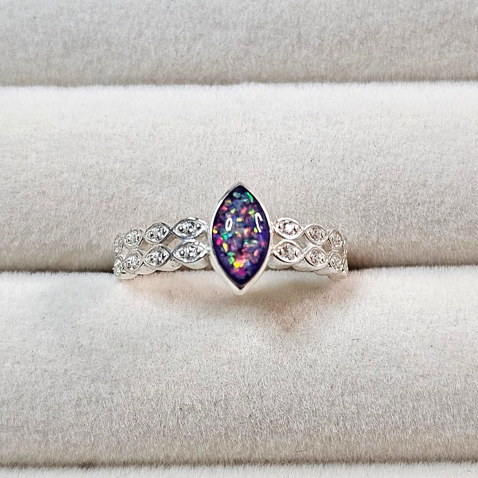 Kindred Spirit' Memorial  Ring.