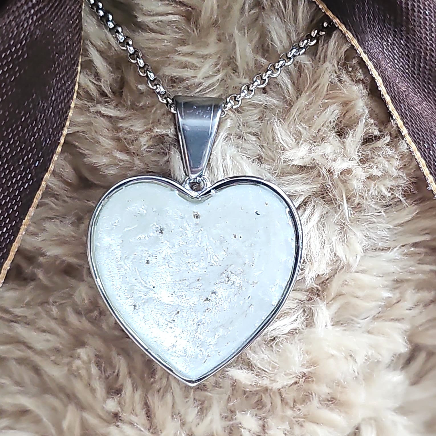 Hugo' The Memorial Snuggle Bear image 5