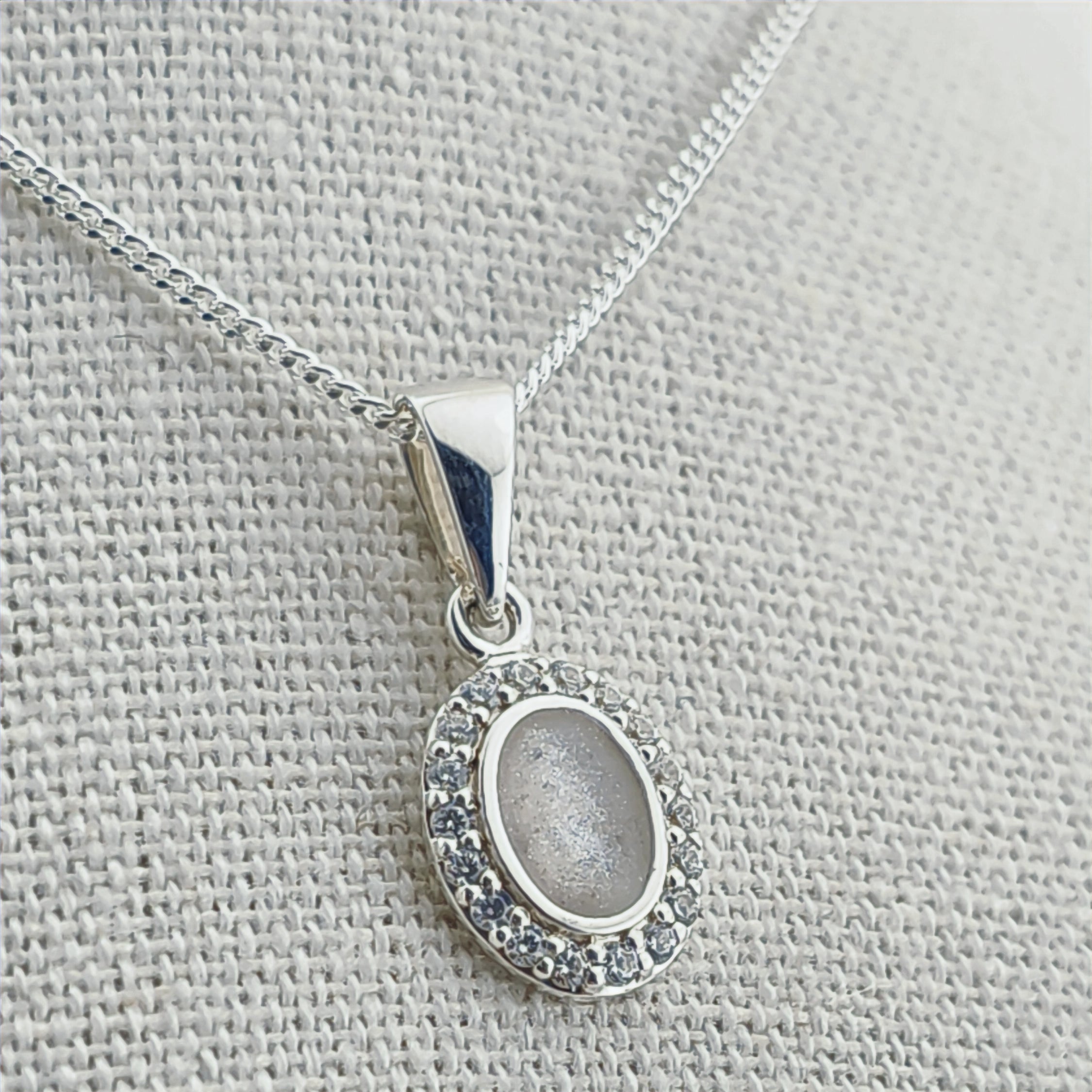 Lunara Memorial Pendant image 0